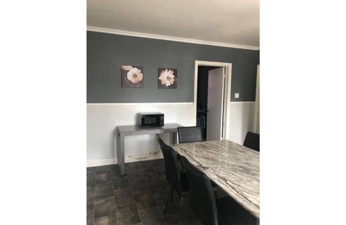 Quartier 4-6 Apartment | Discover Le 163: Family-Friendly Stay near Downtown
