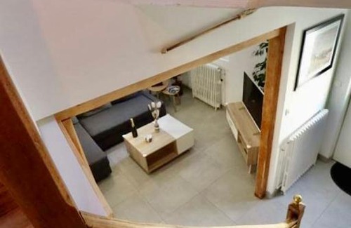 Amboise House | Discover Le 17: Family-Friendly Stay by Gare et Château