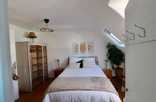 Amboise House | Discover Le 17: Family-Friendly Stay by Gare et Château