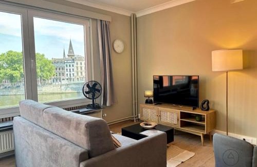 Outremeuse Apartment | Le 180 escapade face à la Meuse