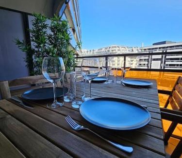 Blatin Apartment | Discover Le 19: Family-Friendly with Terrace & Wifi