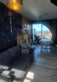 Wimereux Apartment | Oceanfront Duplex at Le 246: Perfect for Families & Pets