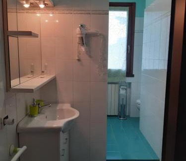 Vanzaghello Bed & Breakfast | Guest-Rated 9/10: Le 3 Camelie Malpensa with Breakfast