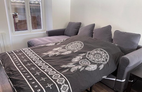 Belfort Apartment | Guest Favorite: Le 33 with Delightful Breakfast Included