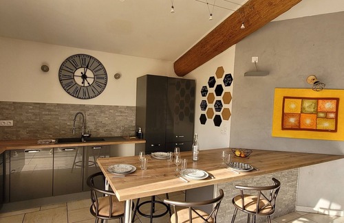 Thezan-les-Beziers House | "Le 34° sud" - 2-bedroom house with jacuzzi.