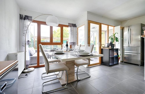 Champs Elysees Apartment | Discover Le 44 - Apartment with Private Garden Retreat