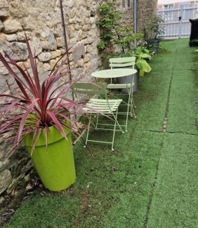 Isigny-sur-Mer House | Family-Friendly Retreat at Le 45 - Book Your Stay Today!