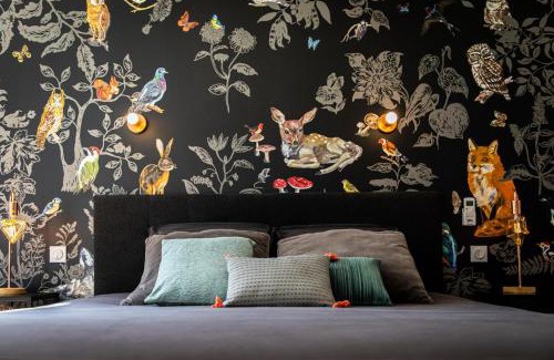 Domblans Bed & Breakfast | Relax at Le 49 Côté Parc & SPA with Oceanfront Serenity