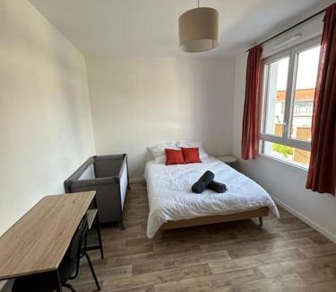 Bobigny Apartment | Le 75 Vaillant Spacieux 4 Chambres Paris Est