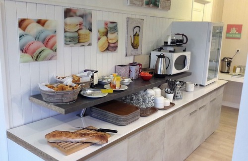 Castres Hotel | Relax at Le 81 Hôtel with Spa and Breakfast Included