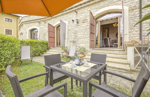 Ficulle Apartment | Pet-Friendly Le Acetaie with Pool in Ficulle, Italy