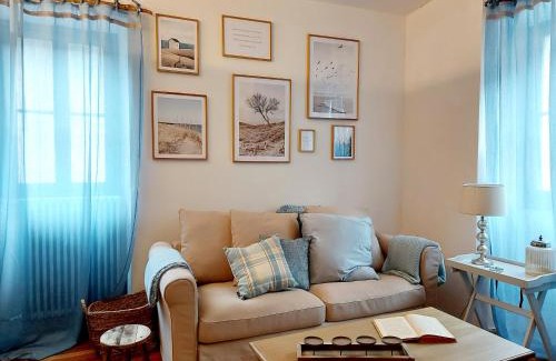 Ossuccio House | Discover Le Allegre Comari di Ossuccio with Oceanfront Spa