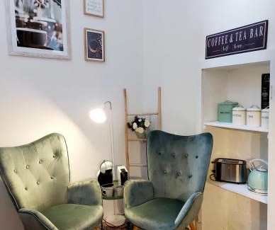Ossuccio House | Discover Le Allegre Comari di Ossuccio with Oceanfront Spa