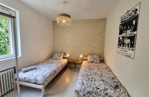 Lievin Apartment | Explore Pet-Friendly Comfort at Le B'Rock Hotel