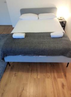 Madeleine-Champ de Mars Apartment | Experience Le Baco-Baco with Restaurant & Parking Options