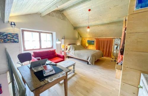 Devesset House | Le Baki: Oceanfront Views & Adventure Awaits