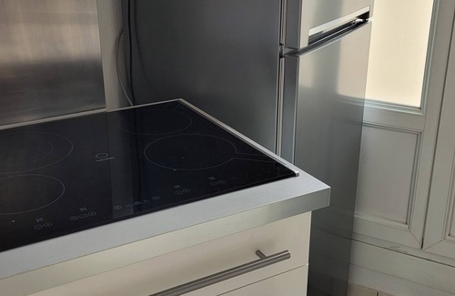 Centre Ville Apartment | Central Comfort at Le Balcon D'amiens with Family Amenities