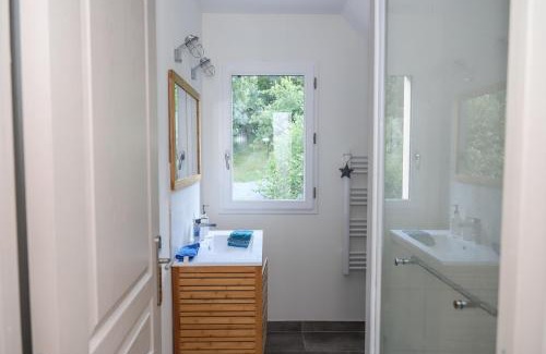 Arreau House | Charming Getaway at Le Balcon Face à l'Aspin, Rated 9.2