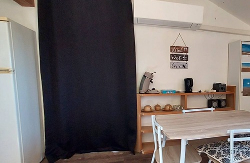 Le Barcares Apartment | Ideal Duplex Retreat in Le Barcarès: Beachside & Family-Friendly