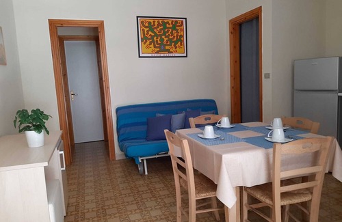 San Cataldo Apartment | Cozy Le Barchette 4: Family-Friendly Apartment for 4