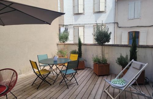 Castres Apartment | Le Baron terrasse et parking cœur de Castres