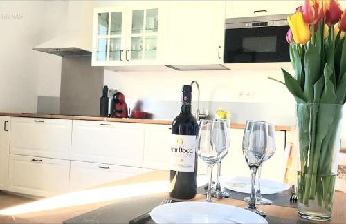 Port-Mort Apartment | Discover Le Barrage: Family-Friendly Getaway with High Ratings