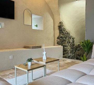 Albertville Apartment | Le Bastion - Jacuzzi au Château Fort