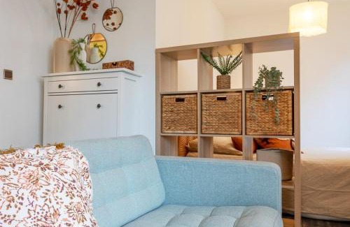 Compans-Caffarelli Apartment | Cozy Le Baudis Grand Studio with Child-Friendly Amenities