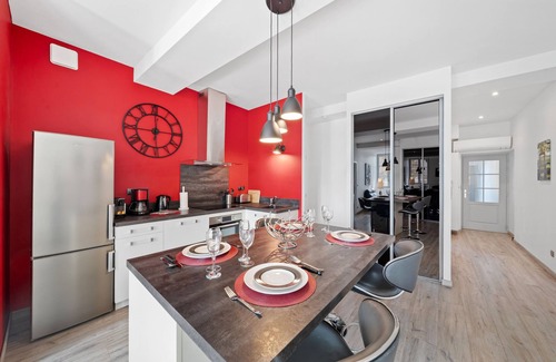Beaune City Centre Apartment | Discover Le Beau Carnot Apartment with Family-Friendly Amenities