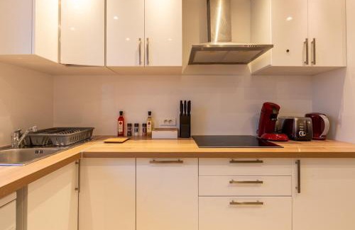 Cergy Bed & Breakfast | Modern Parisian Flat at Cergy - Family-Friendly Retreat
