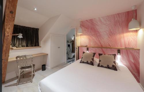 Annecy-le-Vieux Hotel | Pet-Friendly Getaway at Le Bel Abri with Great Amenities