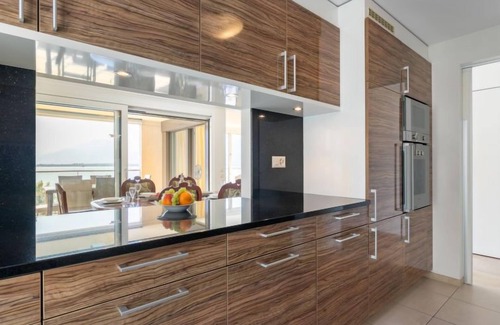 Montreux City Centre Apartment | Discover Le Belvédère D1.4: Relax by the Lake with Spa
