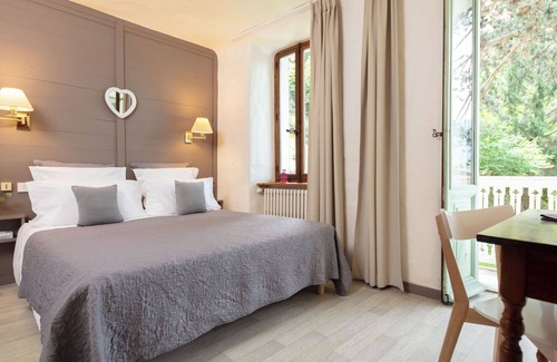 Brides-les-Bains Hotel | Discover Le Belvédère: Family-Friendly with Breakfast Included