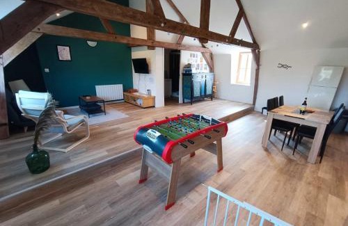 Saint-Jans-Cappel Apartment | Oceanfront Oasis at Le Belvédère with Pool & Family Fun