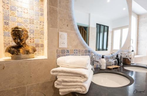 Montagudet Hotel | Discover Comfort at Le Belvédère Hotel with Oceanfront Bliss