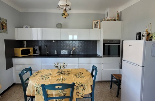 Saint-Pierre-de-Vassols House | Discover Le Belvédère in a Serene Provençal Village