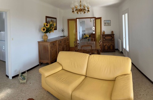 Saint-Pierre-de-Vassols House | Discover Le Belvédère in a Serene Provençal Village