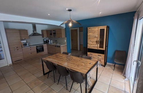 Bauduen House | Relax at Le Belvedère: Family-Friendly Cottage with Pool