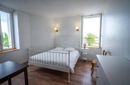 L'Eguille Hotel | Seaside Retreat at Le Beunèze with Oceanfront Views