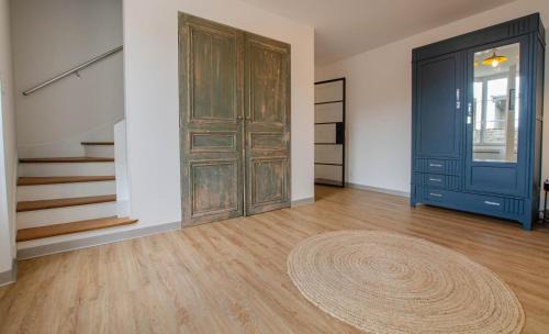 Spoy House | Oceanfront Family Retreat at Le Beurillon, 4-Star Escape