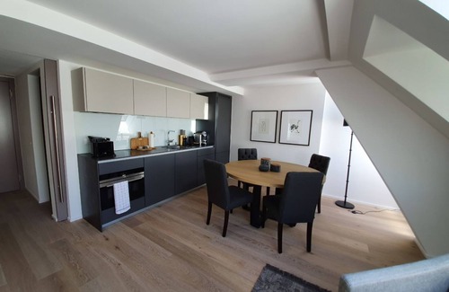 Old Town Apartment | Unforgettable Stay at Le Bijou Bahnhofstrasse & Paradeplatz