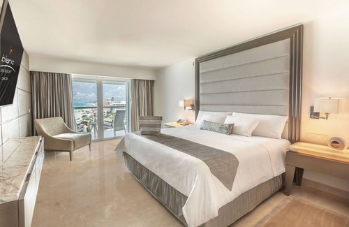 Punta Cancun Resort | Relax at Le Blanc Spa Resort Cancun – 5-Star Adults Only Retreat