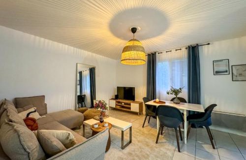 Grenade Apartment | Comfortable Stay at Le BLUET - Pet & Child Friendly