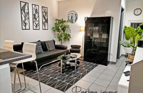 La Gare Apartment | Cozy Le Bogolan: Family-Friendly Design Retreat