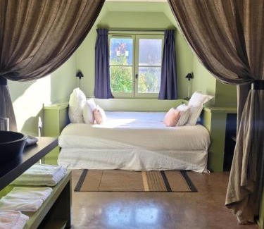 Chaumont-sur-Loire Hotel | Discover Le Bois des Chambres: Family-Friendly Retreat