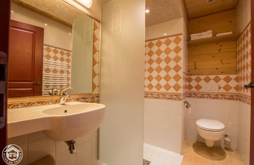 Seytroux House | Guest Approved Le Bois des Louison: Family-Friendly Retreat