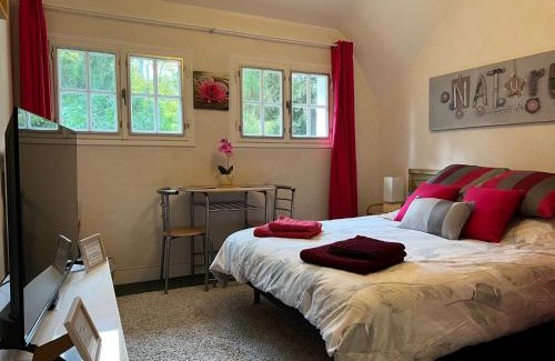 Saint-Marcel House | Pet-Friendly Getaway at Le Bois des Sources with Ocean Views