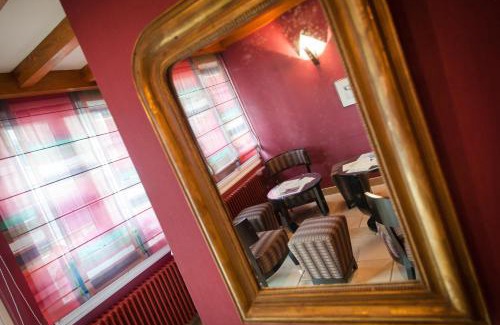 Malbuisson Hotel | Inviting Stay at Le Bon Accueil with Family-Friendly Amenities