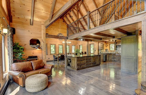 Saint-Calixte Ski Chalet | Le Boréal - Heated swimming pool, Jacuzzi, Sauna and Billiards