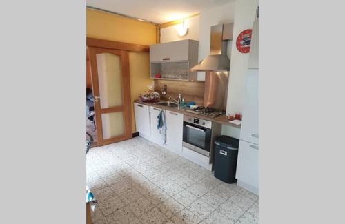 Les Rivages Apartment | Family-Friendly Retreat at Le bord de Meuse - Rated 9/10
